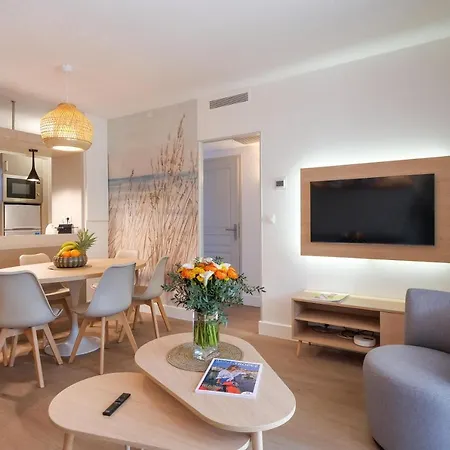 Reves Du Sud A Pied Et Tropez V * Saint-Tropez