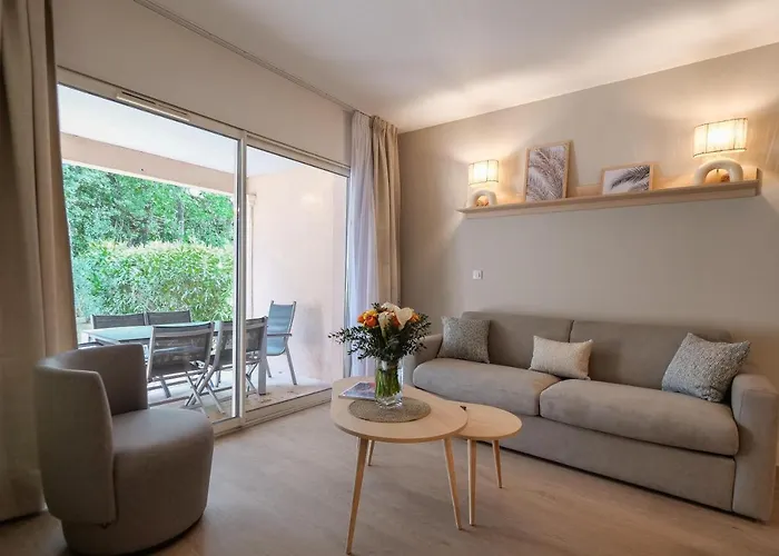 Rêves Du Sud à Pied Et Tropez V *